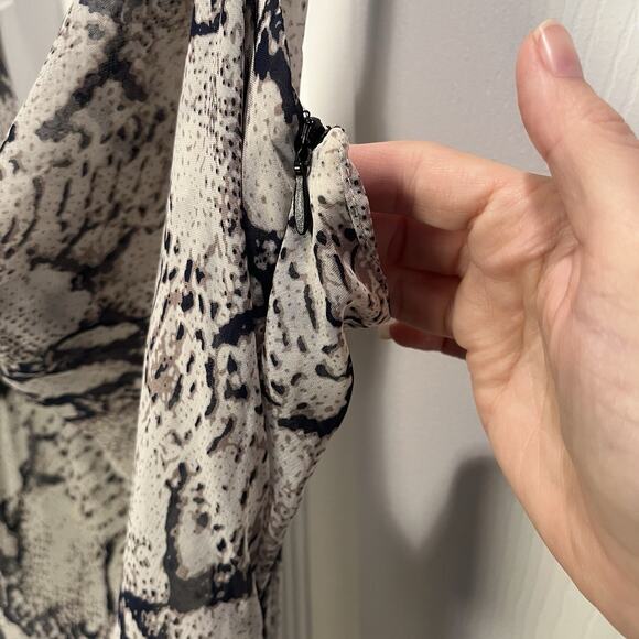 Super Down Dina Draper Sheer Chiffon Maxi Dress Snake Print Medium - Picture 8 of 16